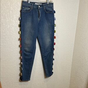 Tu es mon TRESOR Blue Jeans with Multicolor Accents